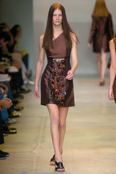 Look 48